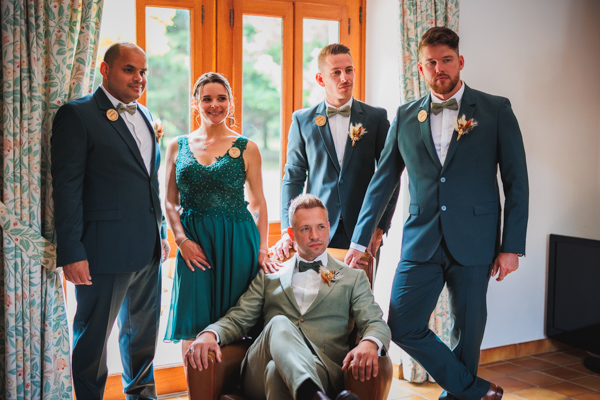 Les mariés dansent lors d'un mariage au château de la Sébrandière en Vendée