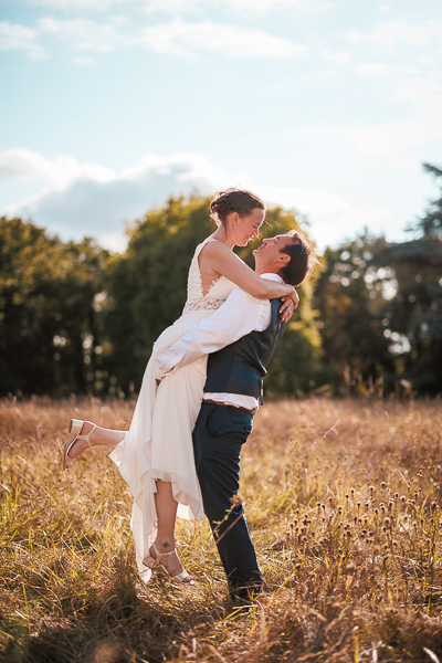 Photographie d'un Photographe Mariage montrant un couple de mariés en Vendée